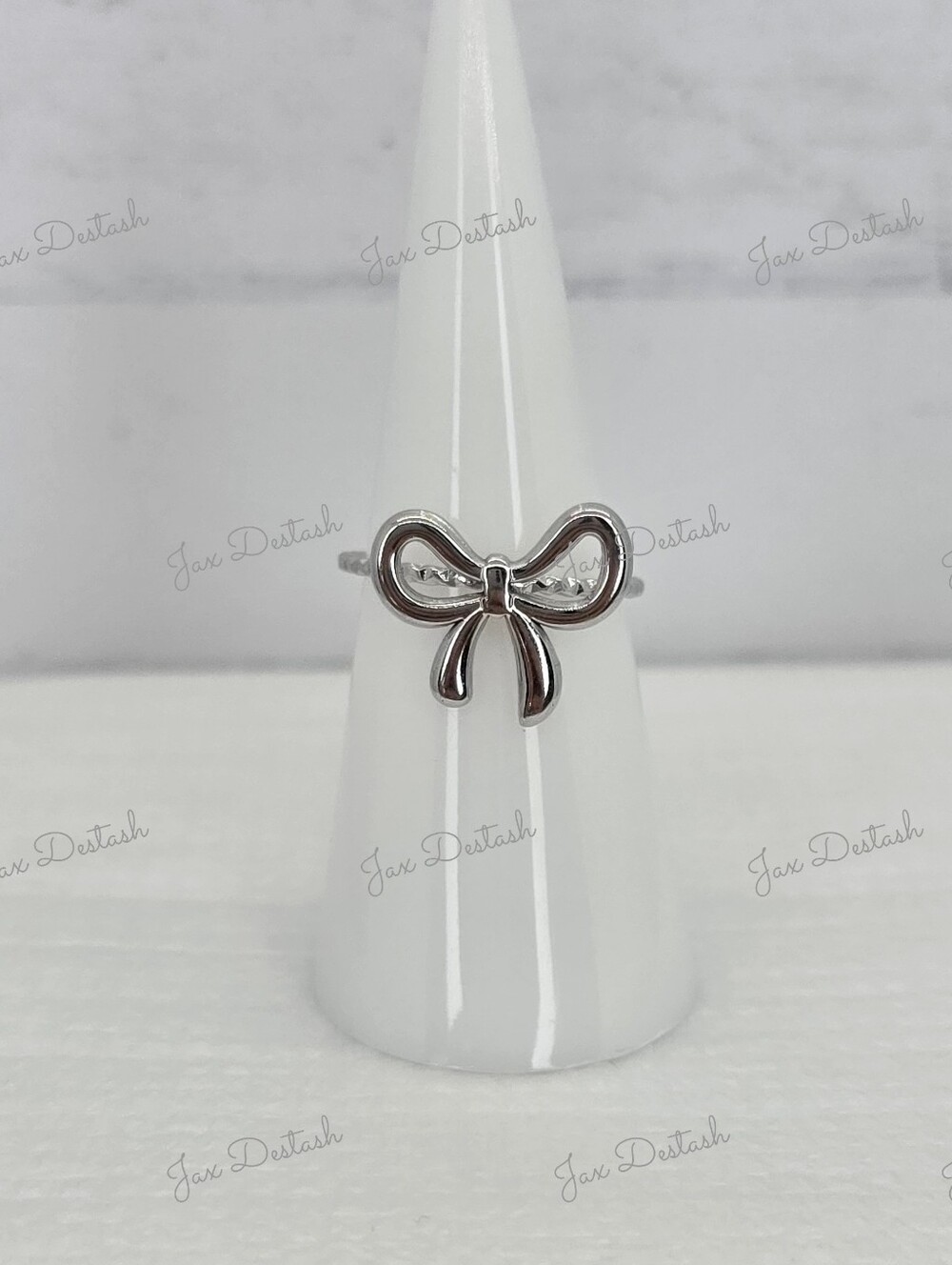 Stainless Steel Silver Tone Bow Adjustable Ring RG2769